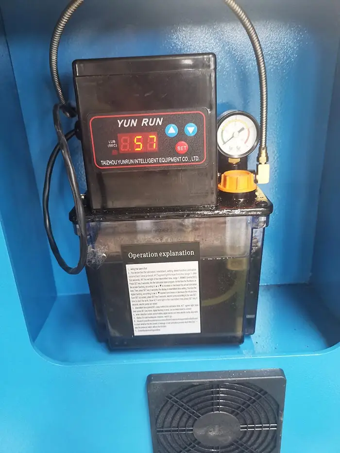 SP2128 Automatische smeerpomp